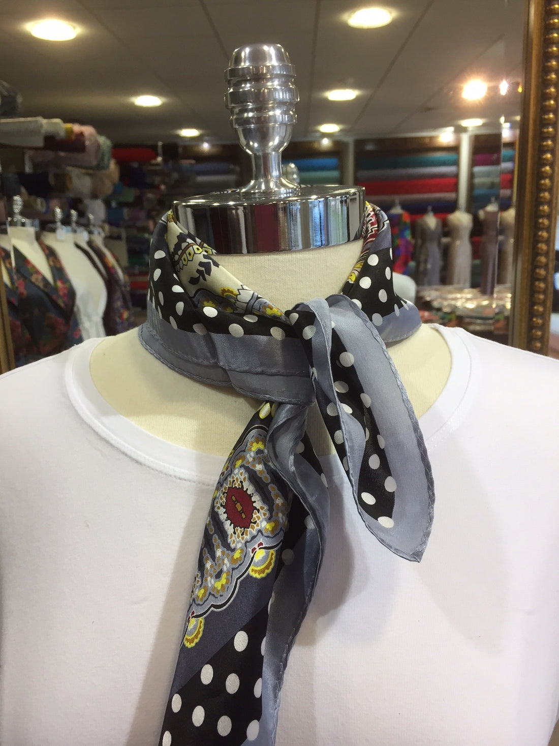 Scarf Ref NT-65