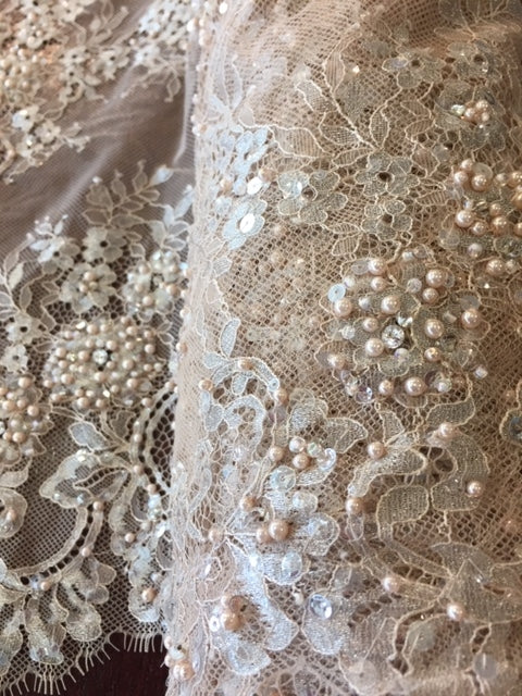 MB645 €190 Per Metre